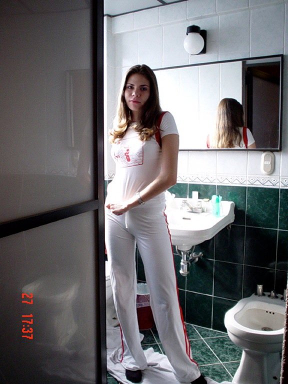 Lucile 28 Escort à Keravel