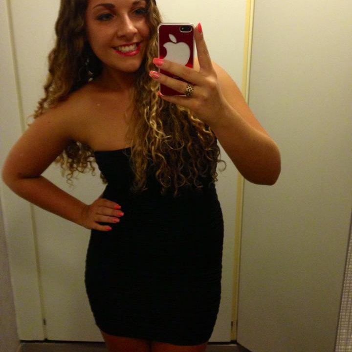 Arianne 31 Escort à Lescoat