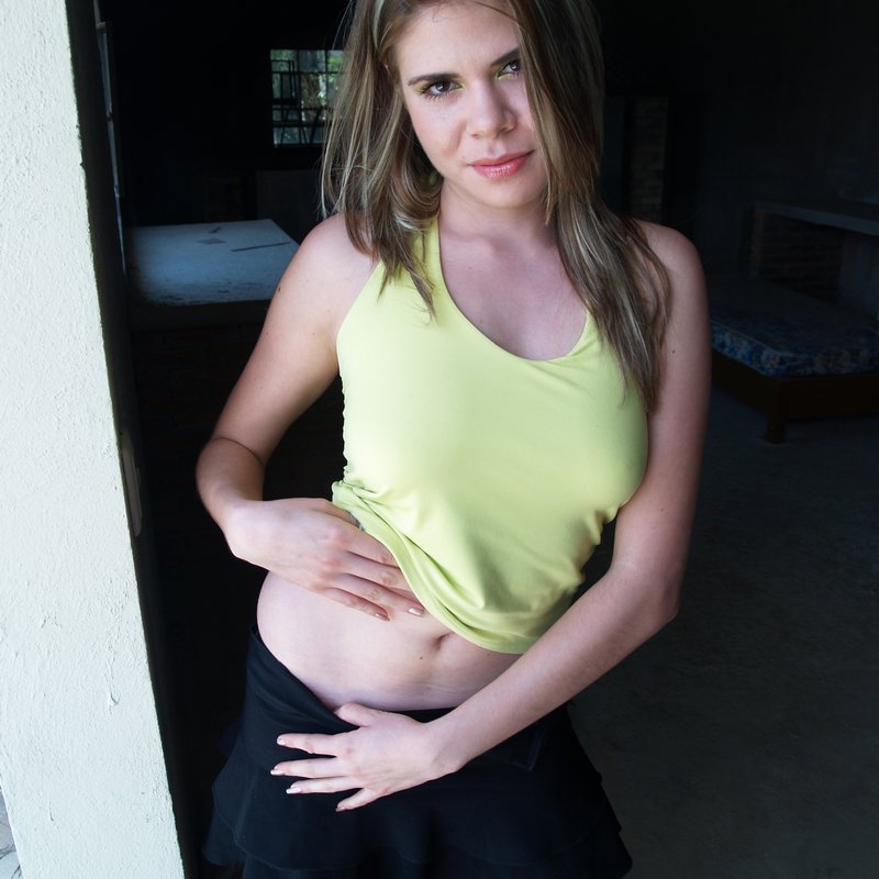 Lucile 25 Escort girls Ézanville