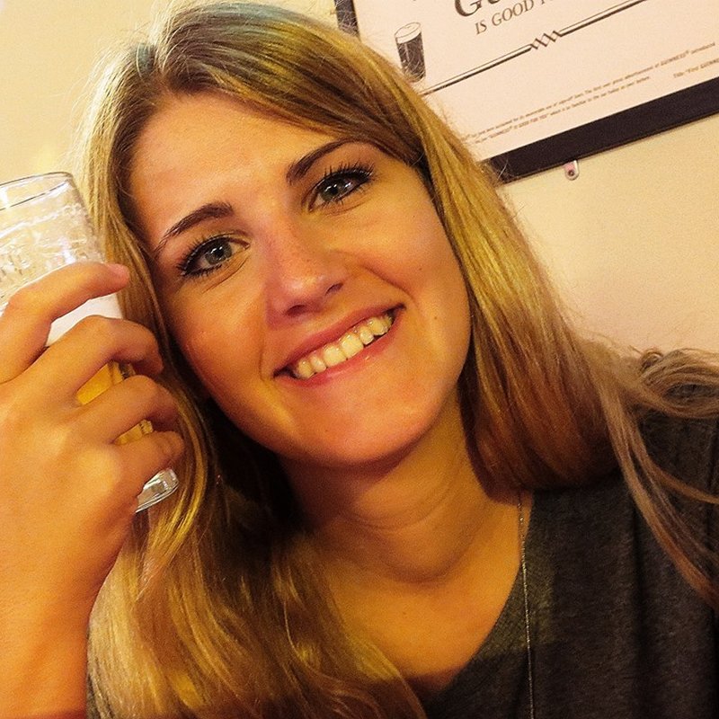 Reine 23 Escorte Ambilly