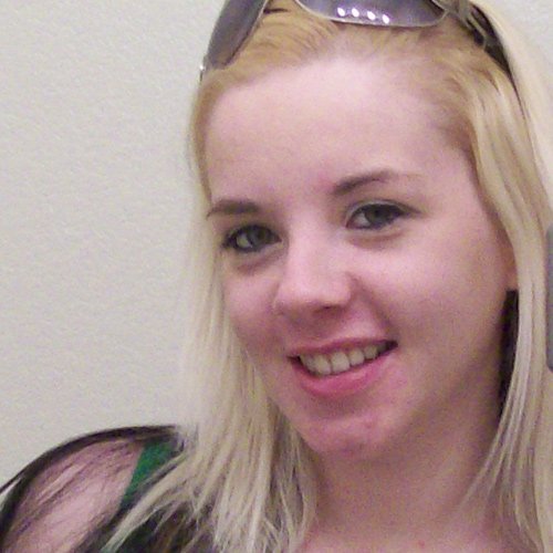 émilie 32 Rencontre escort La Vallée
