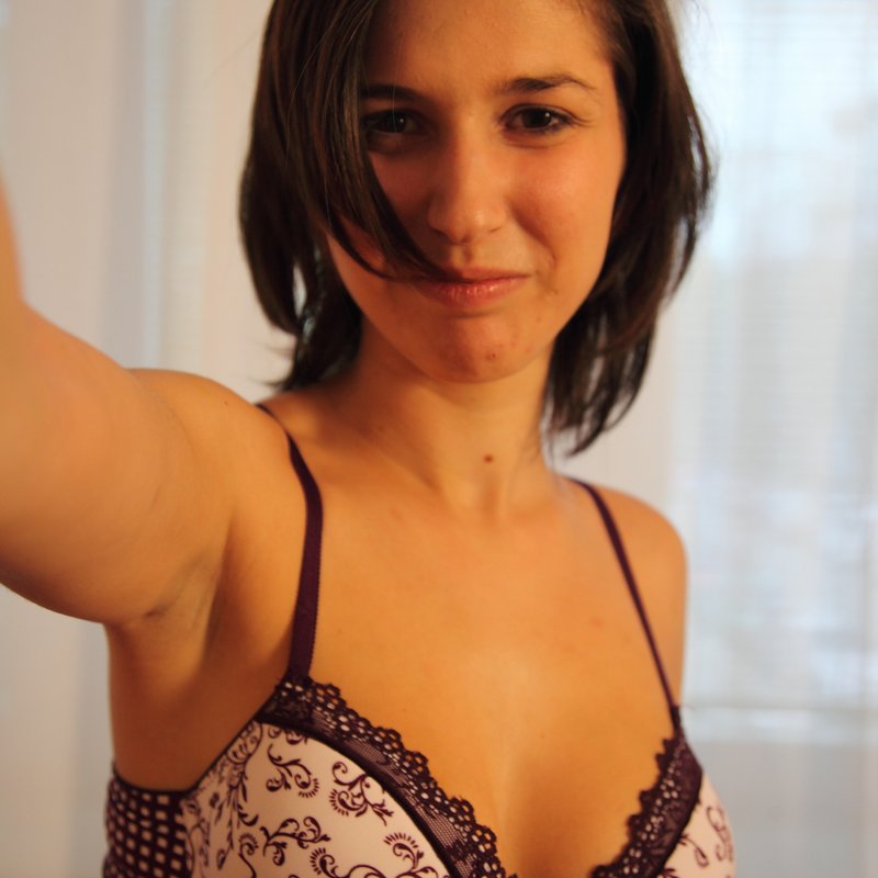 Julienne 35 Escort Ormes