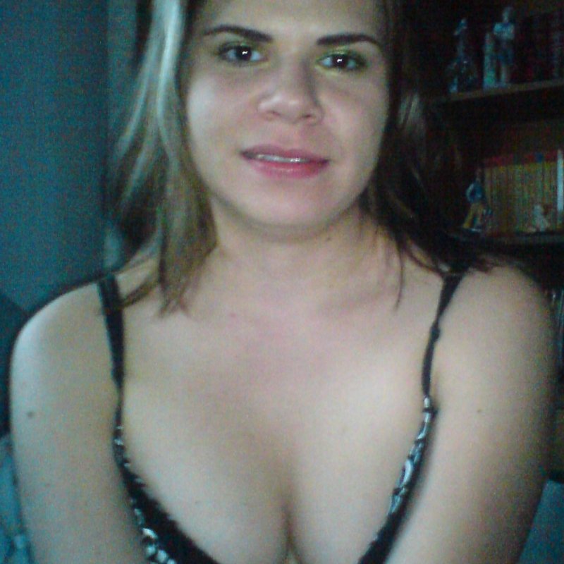 Claudine 32 Escortes Locmiquélic