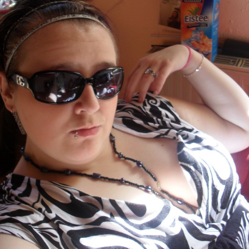 Rosette 27 Escort Samoreau