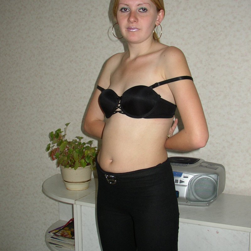 Lucienne 22 Rencontre escort Carpiquet