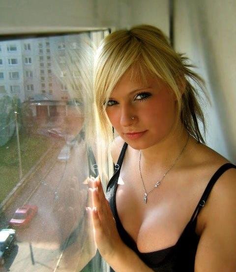 Adèle 35 Escort Beure